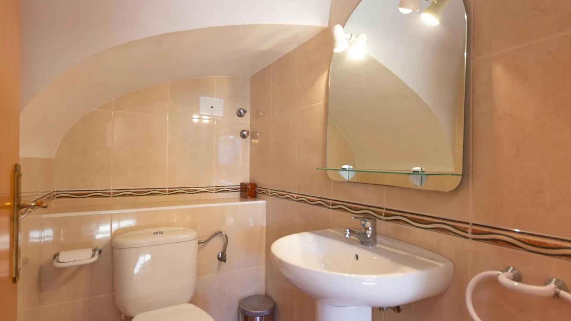 펜션 Innouthome Casa Con Piscina Av Ametlla De Mar 라메틀라 데 마르 스페인