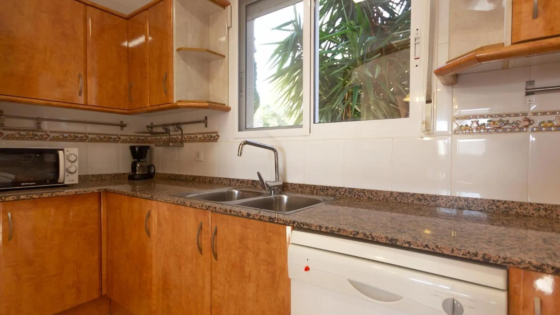 Innouthome Casa Con Piscina Av Ametlla De Mar 라메틀라 데 마르 펜션